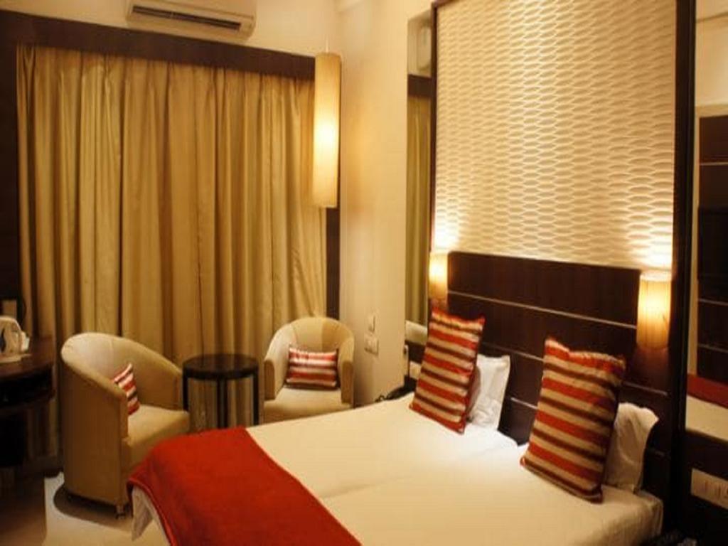 קוטה Surya Royal Hotel מראה חיצוני תמונה