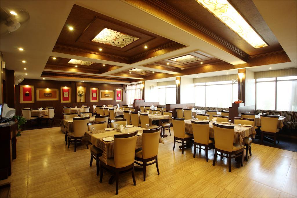 קוטה Surya Royal Hotel מראה חיצוני תמונה