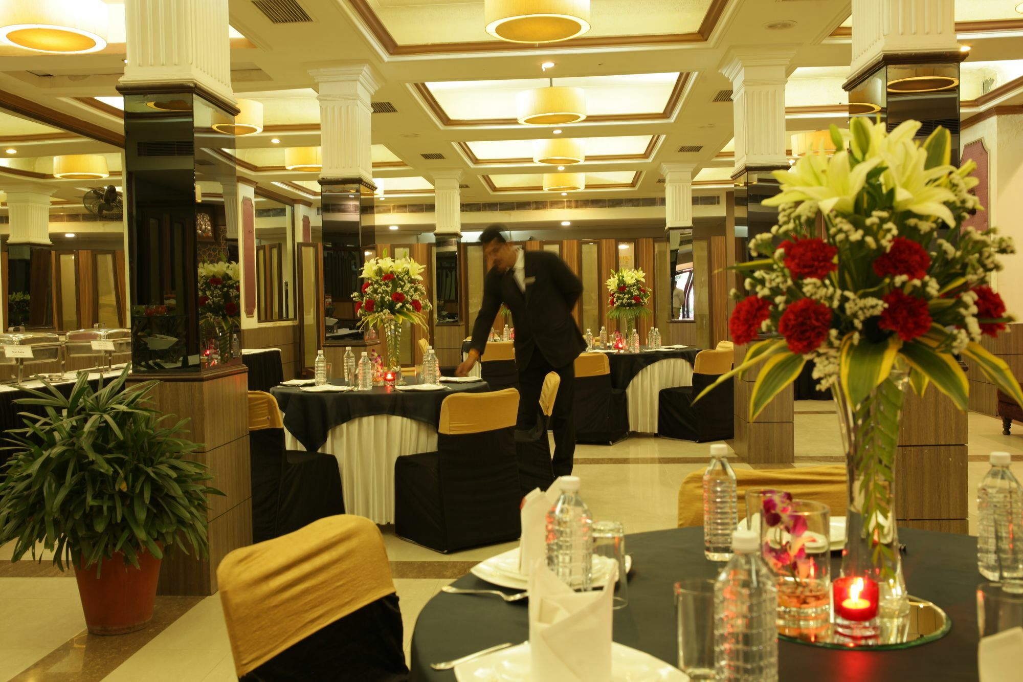 קוטה Surya Royal Hotel מראה חיצוני תמונה
